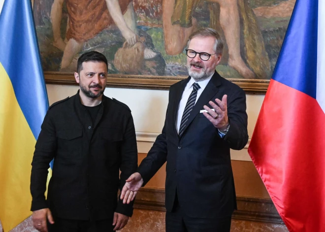 Čehijā apmācīs Ukrainas F-16 pilotus