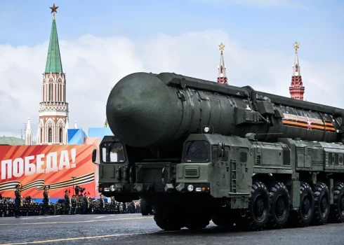 2024. gada 9. maija Uzvaras dienas parādē Krievija demonstrēja arī starpkontinentālās ballistiskās raķetes "Yars"