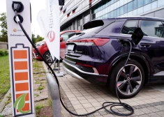Eksperti brīdina: pieaugot elektroauto skaitam, palielinās arī risks, par kuru daudzi neaizdomājas
