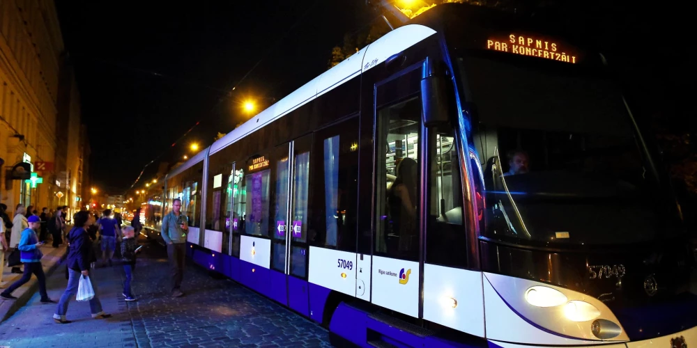 Rīgas dome atbalsta nakts sabiedriskā transporta ieviešanu galvaspilsētā.
