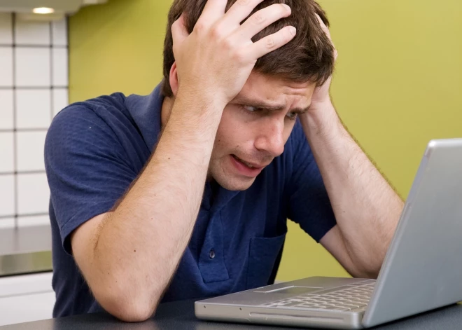 Мошенники процветают - латвийцы сами переводят им миллионы