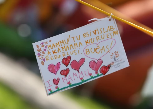 Rīga aicina svinēt Māmiņdienu ar koncertiem, radošām darbnīcām un festivālu.