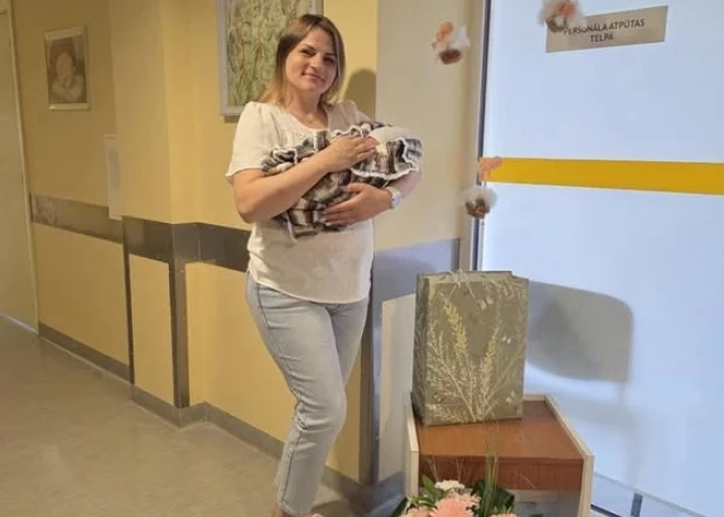 Jēkabpils dzemdību nodaļā sagaidīts šī gada 100. bērniņš