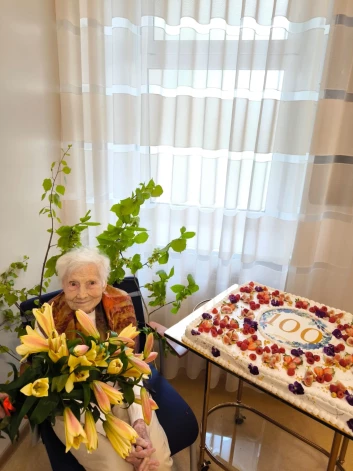 Jubilāre Milda Krūmiņa.