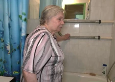 Сауна вместо ванной: жительница Зиепниеккалнса жалуется на перегретую воду, а что говорит Rīgas namu pārvaldnieks?