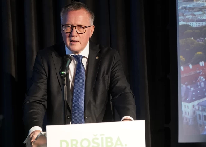 Ministrijām būs jāsamazina izmaksas, lai pedagogus varētu iekļaut vienotajā valsts atlīdzības sistēmā, norāda Ašeradens