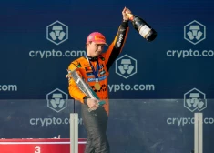 Piastri soļo Hakinena pēdās, "Ferrari" nedienas turpinās. Interesanti fakti par Maiami GP notikušo