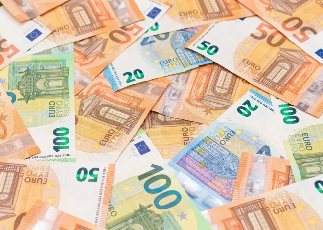 Pērn iesaldēti līdzekļi teju 50 miljonu eiro apmērā