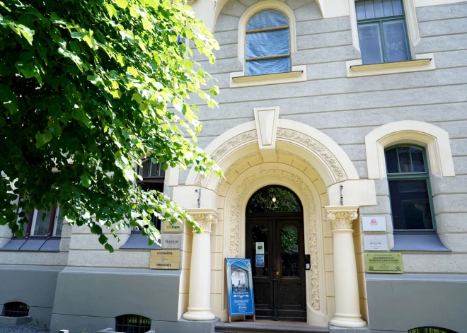 Mātes diena “Rīgas Jūgendstila centrā” – radošās darbnīcas un koncerts “Es savai māmiņai!”