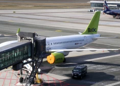 "airBaltic" izplata paziņojumu par rokas bagāžas pārvadāšanas noteikumiem