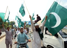 Pakistānas armija sola uzbrukumus Indijas objektiem: kodolvalstu konflikts saasinās