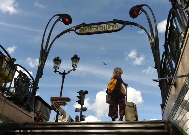 Увидеть Париж и разориться: туристам стали выписывать огромные штрафы за нарушение одного правила в метро