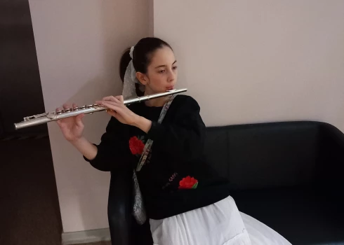 Evelīna Erliha.
