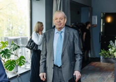 FOTO: sabiedrībā pazīstamas personības svin Kirova Lipmana grāmatas atklāšanu