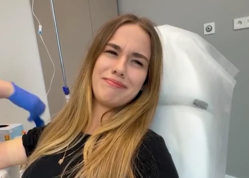 Diona pēc noģībšanas.