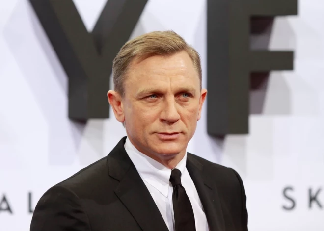 Lielbritānija iesaka Trampam nesākt karu pret Bondu un Bridžitu Džounsu: viņš zaudēs