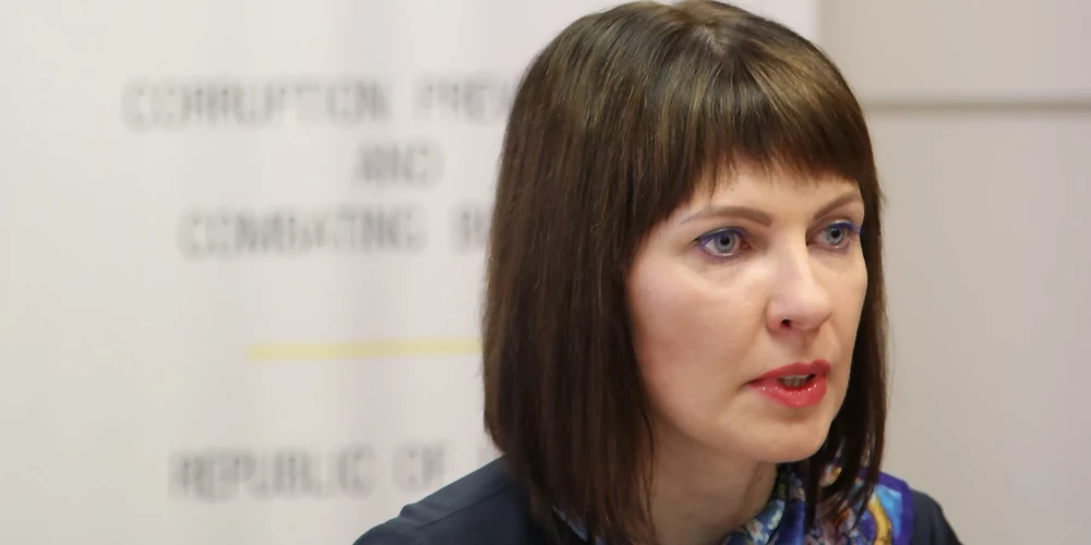 Korupcijas novēršanas un apkarošanas biroja Politisko organizāciju finansēšanas kontroles nodaļas vadītāja Amīlija Jaunskunga. 
