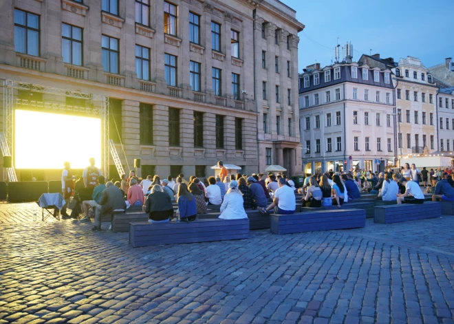 Doma laukumā Rīgā varēs skatīt hokeja pasaules čempionāta tiešraides