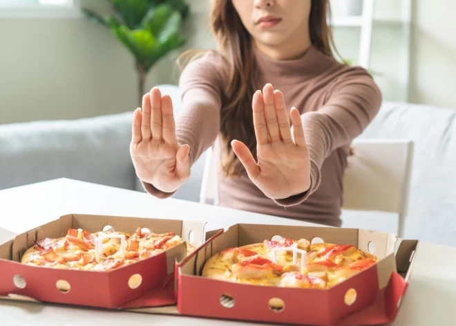 Кажется, что едите совсем мало, но вес так и не снижается... Разбираемся, почему