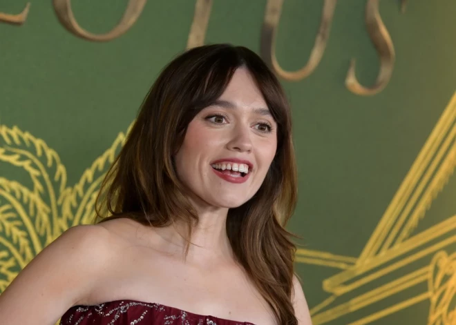 Zvaigznes, kuras atteikušās no žilbinoša Holivudas smaida. Vai dabīgie zobi atgriežas modē?