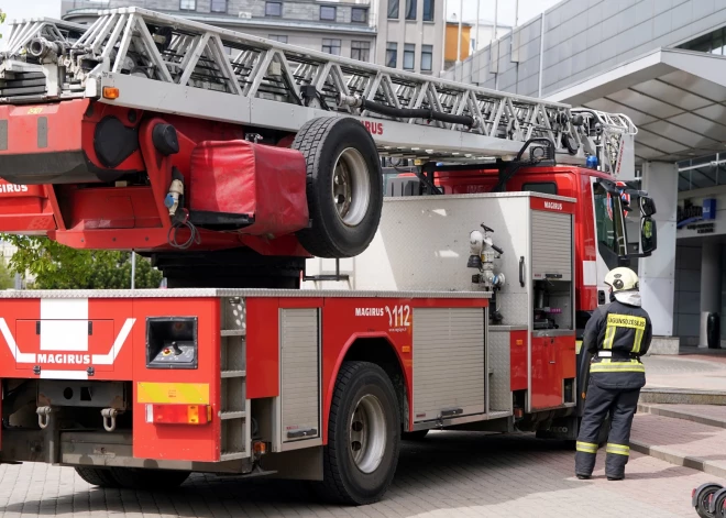 Латвийские пожарные наконец попрощались с техникой советских времен