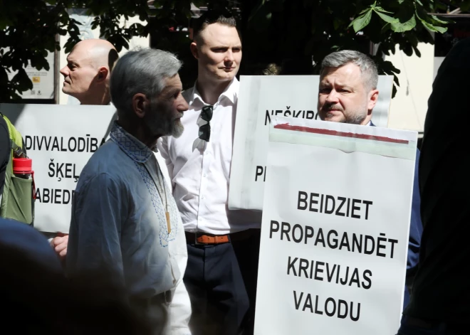 Saeima konceptuāli lemj, ka vidusskolās var atteikties no krievu valodas kā otrās svešvalodas