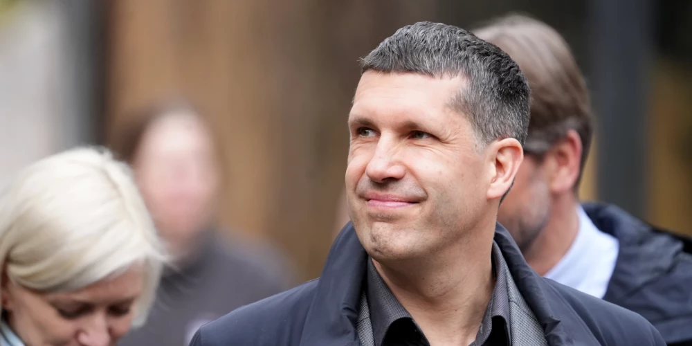 AS "Latvenergo" valdes priekšsēdētāja Mārtiņa Čakstes alga pērn pieauga par 10,3 procentiem.