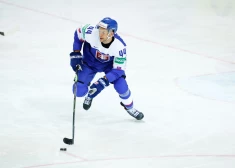 “Vai ziniet, ko Krievija dara Ukrainā?” KHL spēlējis slovāku hokejists pasaules čempionātā skaidro savu izvēli