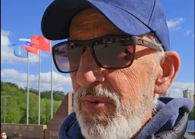 "Я не могу в себе ничего изменить, я родился в Советском Союзе": латвийский телеведущий отправился в Москву, чтобы отметить 9 мая