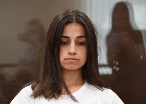 Ангелина нанесла родителю-тирану смертельный удар.