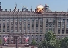VIDEO: drons Uzvaras svētkos trāpa Belgorodas administrācijas ēkā, ievainots gubernatora vietnieks