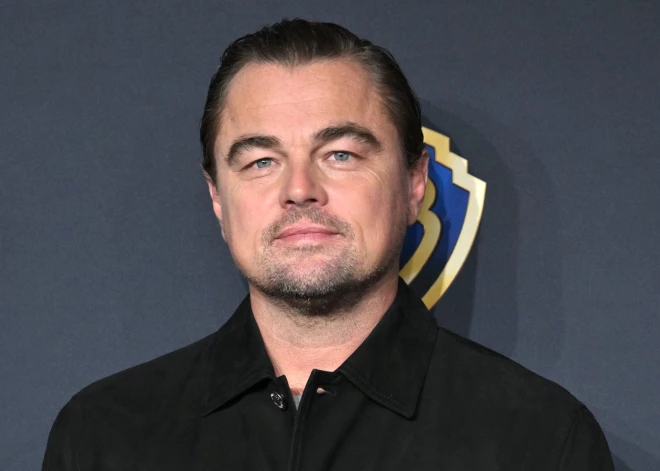Leonardo Dikaprio bez žēlastības izsmiets par ierašanos publiskā pasākumā un vairīšanos no uzmanības