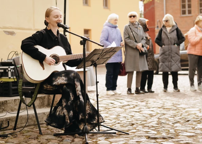 Piektdien, 9. maijā, ar plašu un daudzveidīgu notikumu programmu aizvadītas "Liepāja – Eiropas kultūras galvaspilsēta 2027" organizētās Eiropas dienas svinības Liepājā, Kuldīgā un Dienvidkurzemes novadā.