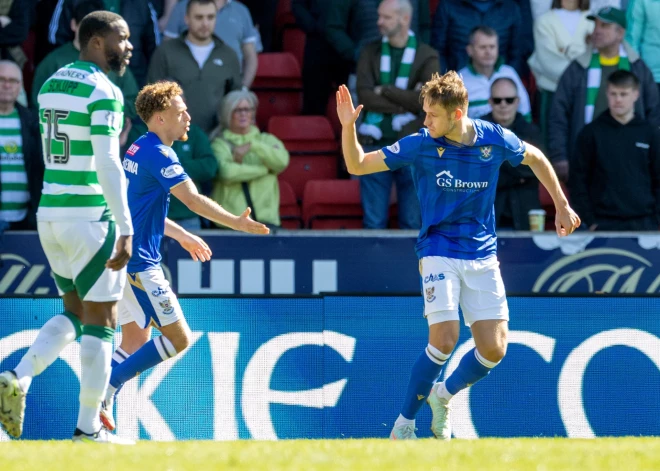 Daniels Balodis gūst vārtus un palīdz "St. Johnstone" Skotijas premjerlīgā uzvarēt "Ross County"