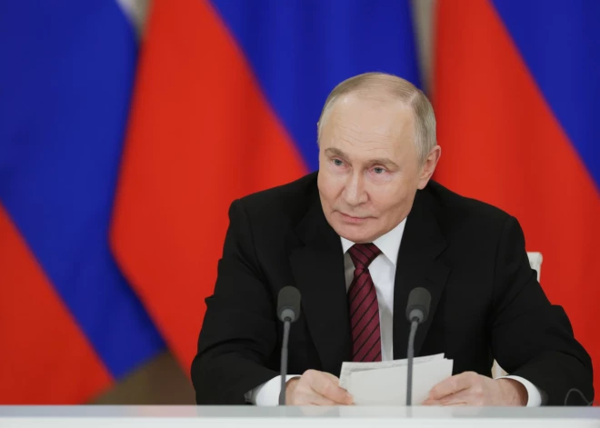 Putins pusnaktī negaidīti piedāvā Ukrainai atsākt tiešās sarunas bez iepriekšējiem nosacījumiem