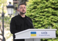 Zelenskis par sarunām ar Krieviju: "Pirmais solis jebkura kara izbeigšanā ir pamiers"