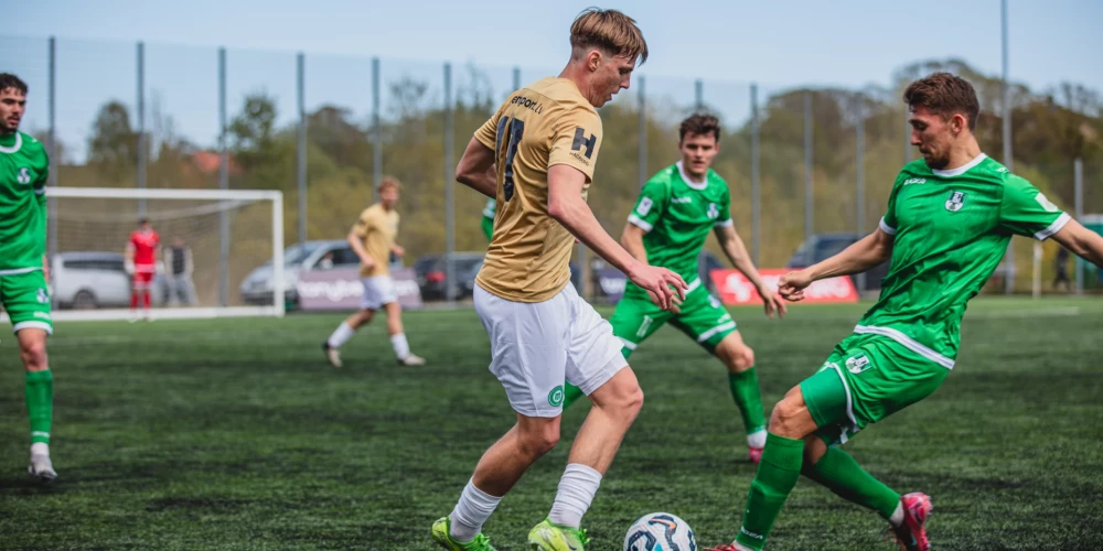 "Tukums 2000" svin uzvaru Latvijas futbola virslīgas mačā.
