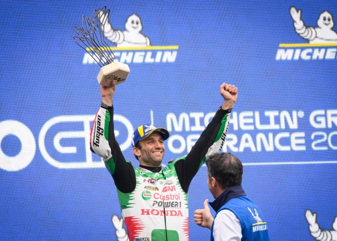 Zarko sagādā Francijai pirmo “MotoGP” uzvaru Le Mans trasē pēc 70 gadiem