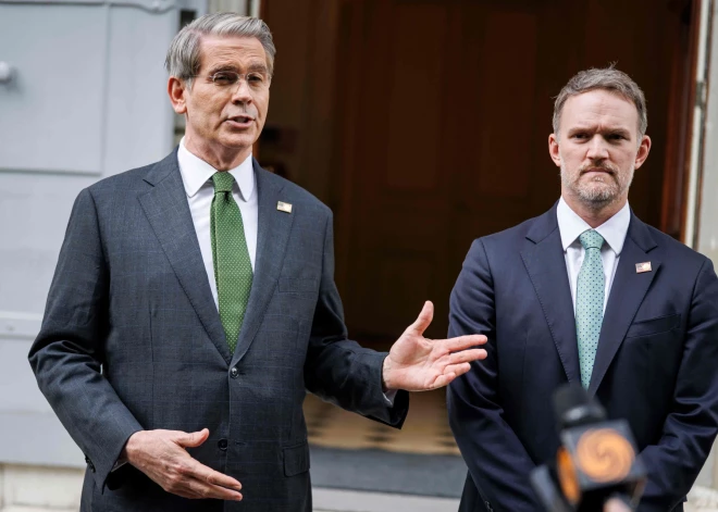 Vašingtona un Pekina sper soli tuvāk tirdzniecības miera panākšanai