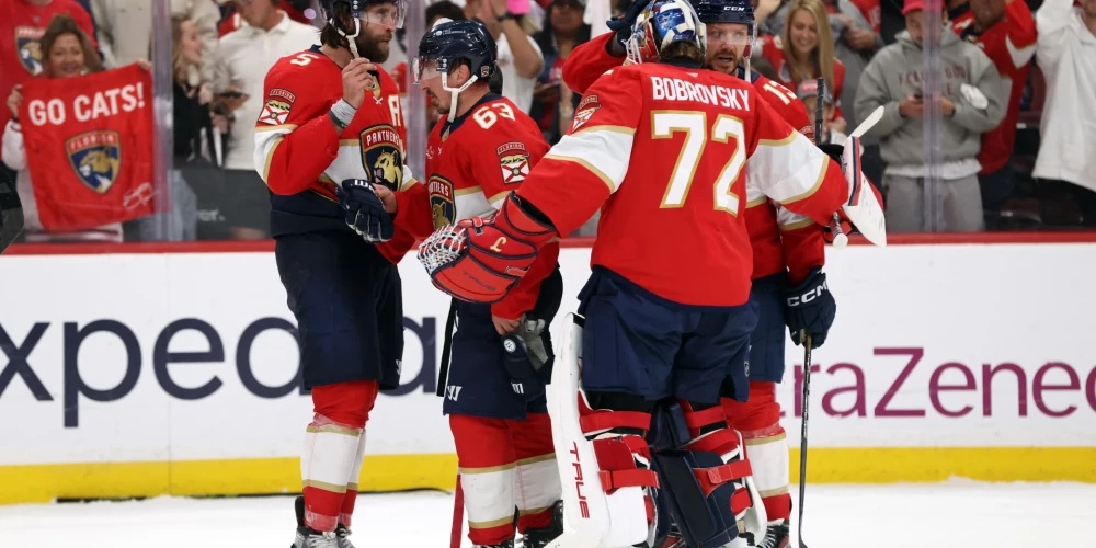 Floridas "Panthers" hokejisti panākuši sērijā 2-2.