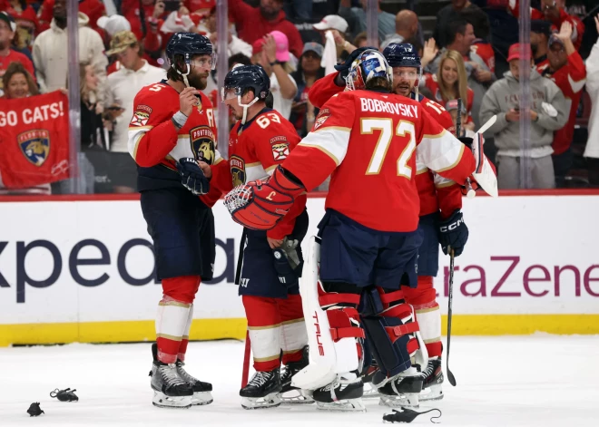 "Panthers" bez Balinska panāk izlīdzinājumu sērijā pret "Maple Leafs"