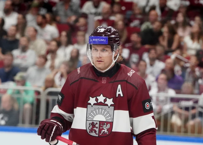 Oficiāli: Rodrigo Ābols uz pasaules čempionāta izšķirošajām spēlēm pievienosies Latvijas izlasei