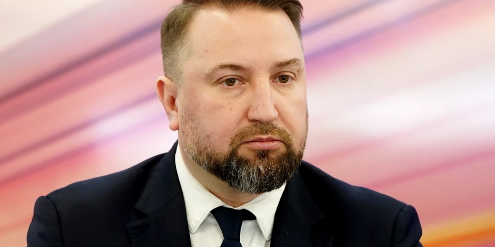 2024.gada 7.martā PV valdes priekšsēdētājs Rodžers Jānis Grigulis atkāpās no amata. 