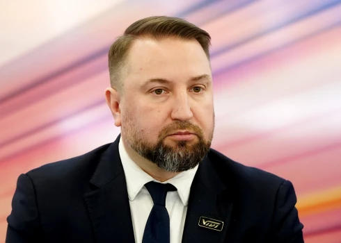 2024.gada 7.martā PV valdes priekšsēdētājs Rodžers Jānis Grigulis atkāpās no amata. 