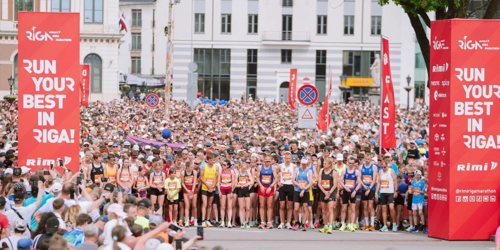 No pirmā maratona 1991. gadā, kad Brīvības pieminekļa pakājē uz startu pulcējās 919 skriet gribētāju, "Rimi" Rīgas maratons izaudzis par Baltijas nozīmīgāko tautas sporta notikumu.