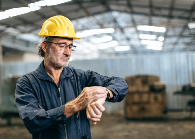 Одна европейская страна давно ввела четырехдневную рабочую неделю и очень этому рада. Когда ее введут в Латвии?