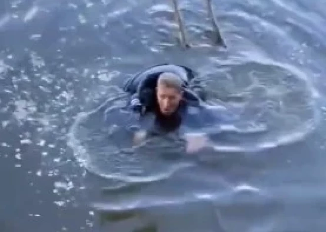 Мужчина утонул на глазах подростков - вместо помощи они снимали происходящее на телефон