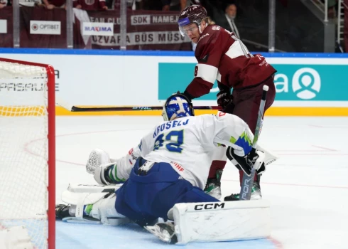 Rodrigo Ābols uzbrukumā olimpiskās kvalifikācijas spēlē.