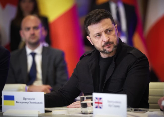 Zelenskis par sarunām ar Krieviju: "Būtu pateicīgi, ja Tramps varētu būt kopā ar mums"