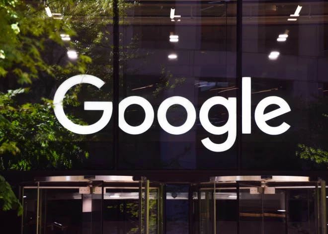 Google pēc desmit gadiem atjauno savu logo